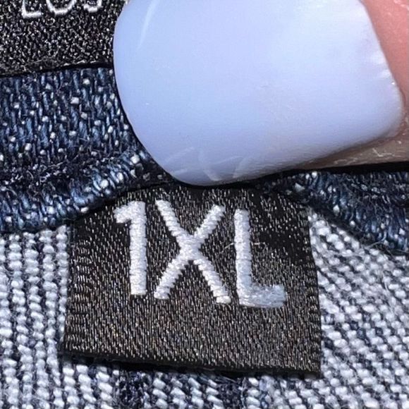 Judy Blue Jeans - These Jeans have extra Stretch- Size 1X- Fits -16/18 (Snug 20) - Picture 5 of 9